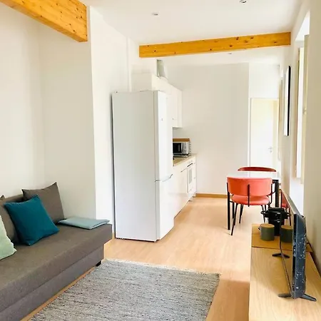 Rsrc New Ac & Bright 1br Lisbon
