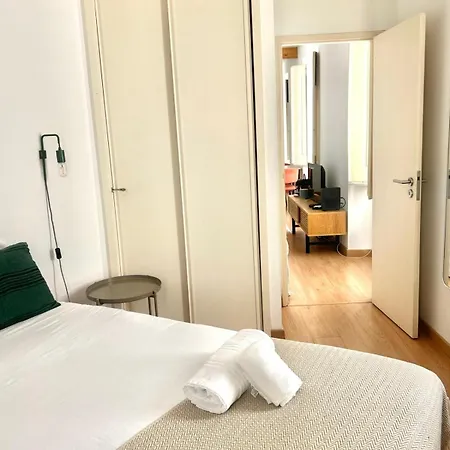 Lejlighed Rsrc New Ac & Bright 1br *