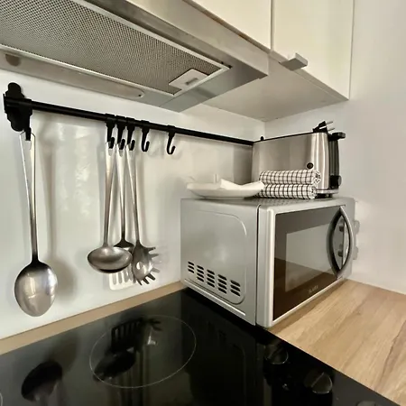 Apartamento Rsrc New Ac & Bright 1br *